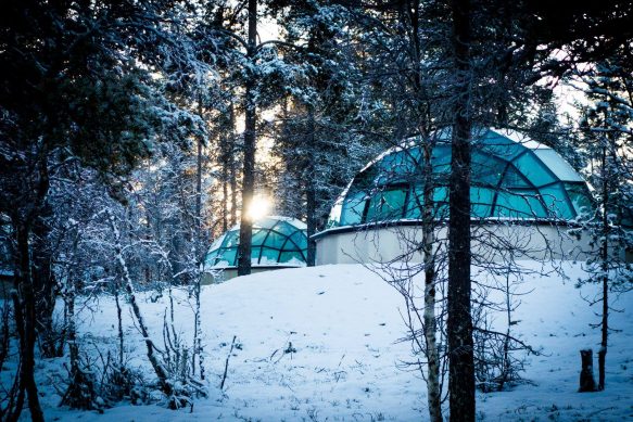 Glass Igloo Northern Lights – Kakslauttanen Deluxe