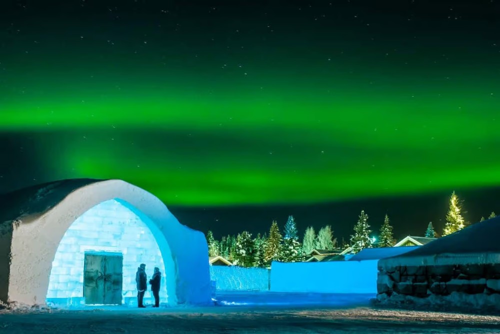 Ice_Hotel_Sweden_Arctic_Direct-51